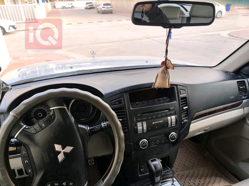 ميتسوبيشي باجيرو